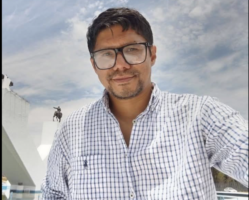 Leonardo Ariel Escobar, profesor de Ibero Puebla.